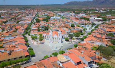 Crescimento populacional de Santana do Acaraú (CE): dados e comparação histórica